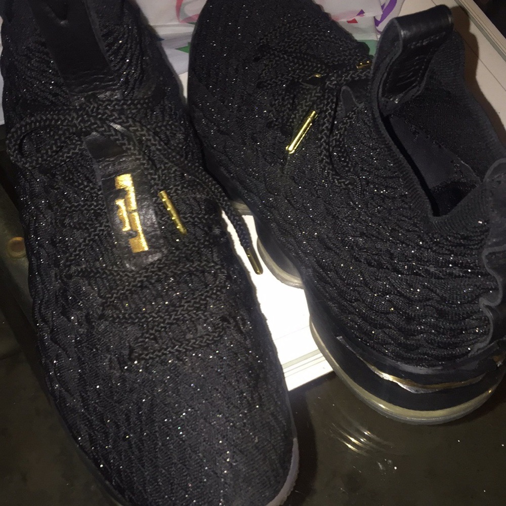 Lebron Nike 15’s “Stardust”
